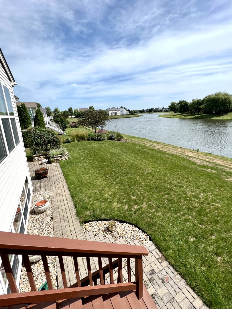 1800 Fulton Lane Sycamore, IL 60178 - Photo 42 of 48 a view of a balcony with lake view and mountain view
