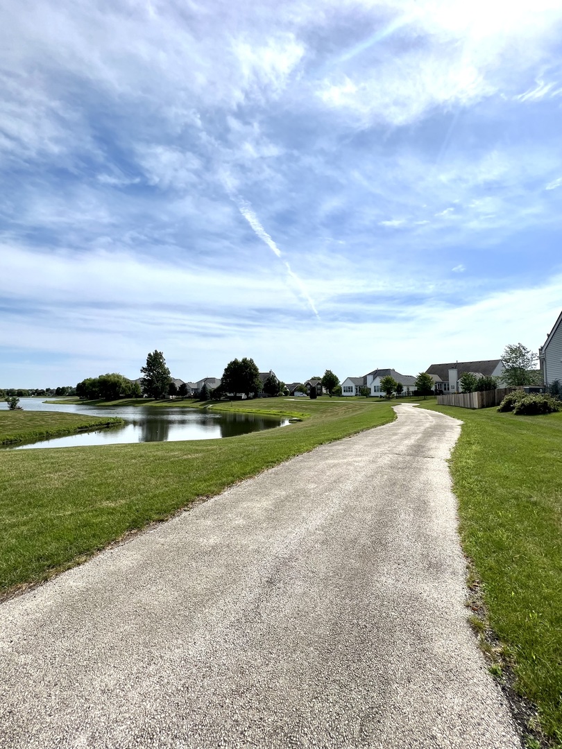 1800 Fulton Lane Sycamore, IL 60178 - Photo 47 of 48 a view of a lake with a big yard