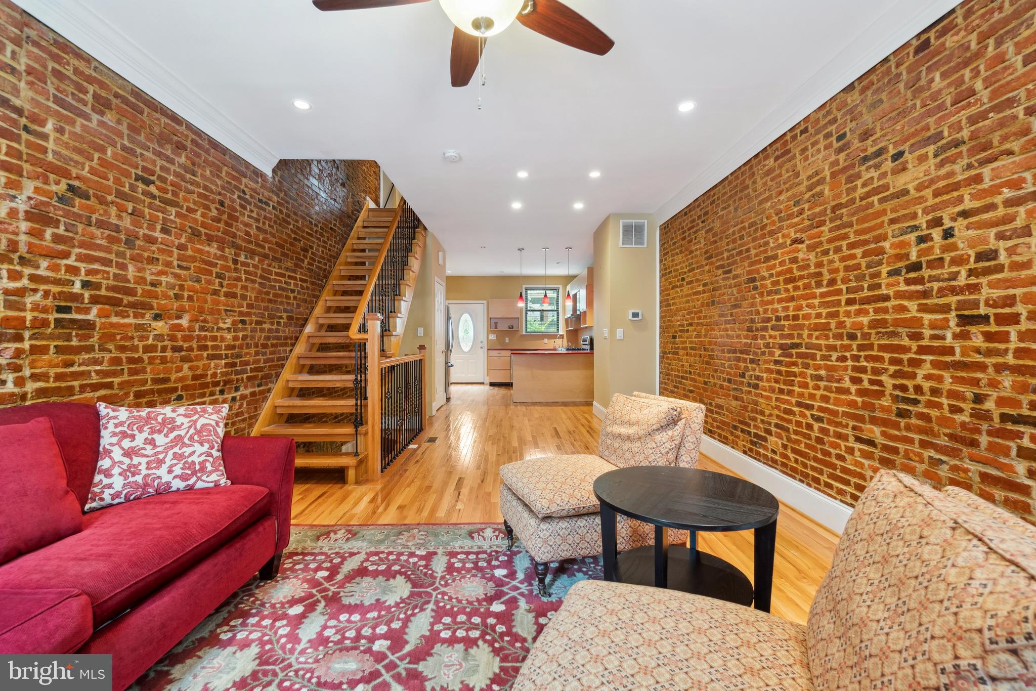 240 South Exeter Street Baltimore, MD 21202 - Photo 6 of 41 Hardwood Floor