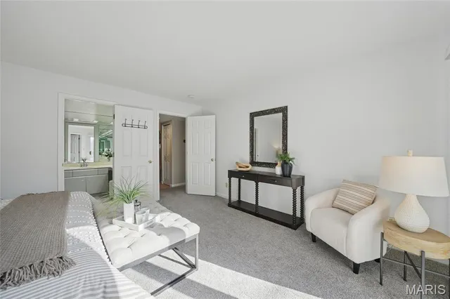 $359,000 | 4454 Lindell Boulevard, Unit 32, St. Louis, MO 63108