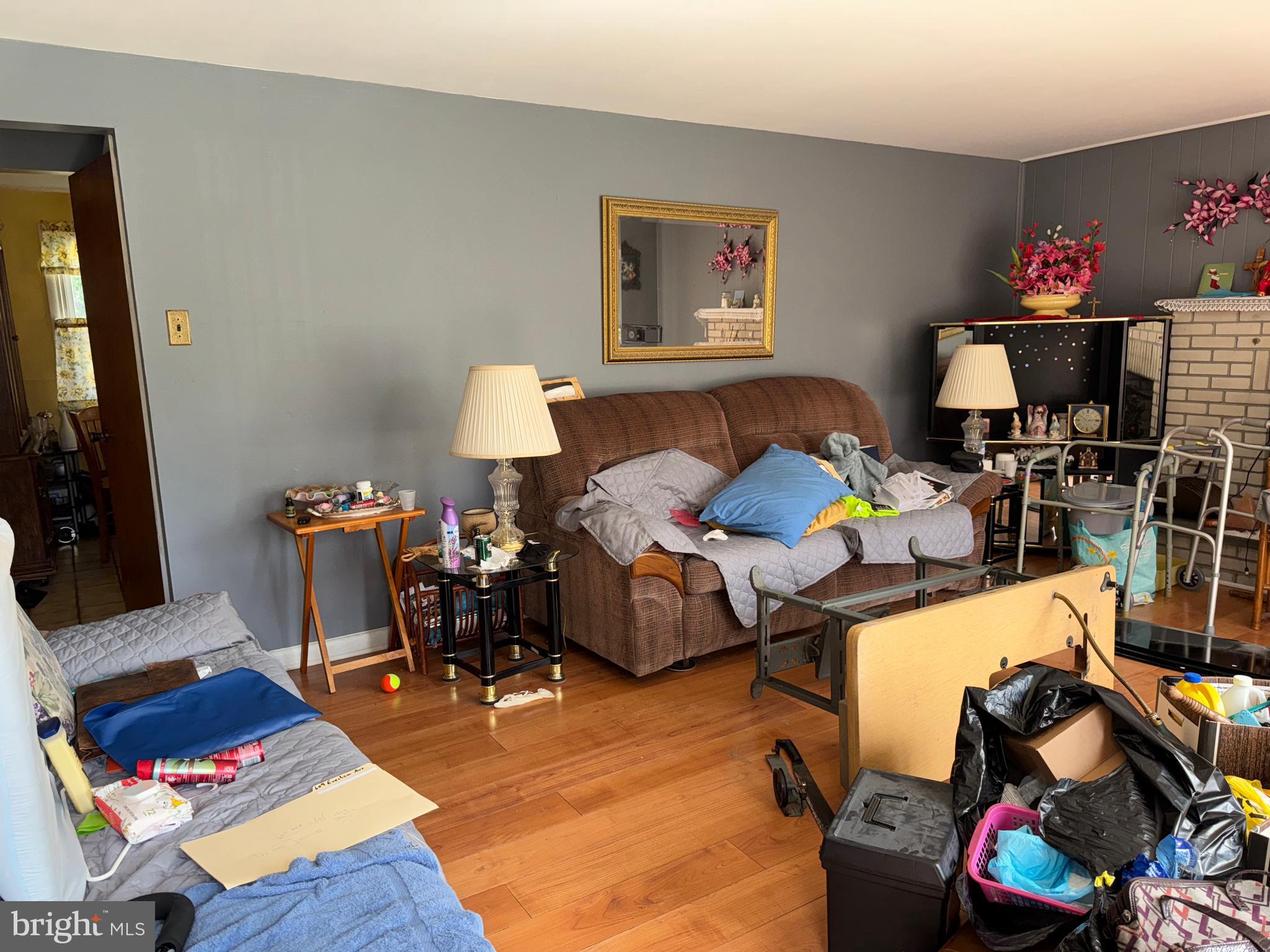 609 Evesham Avenue West Magnolia, NJ 08049 - Photo 13 of 73 a living room with furniture and a flat screen tv
