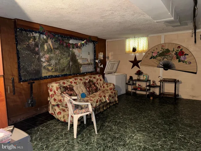 $279,900 | 609 Evesham Avenue West, Magnolia, NJ 08049