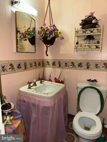 $279,900 | 609 Evesham Avenue West, Magnolia, NJ 08049