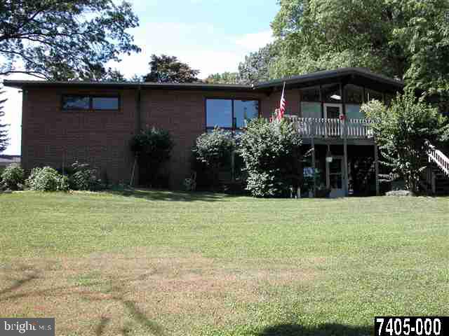 238 Reynolds Mill Road York, PA 17403 - Photo 4 of 25 Gallery Image 4