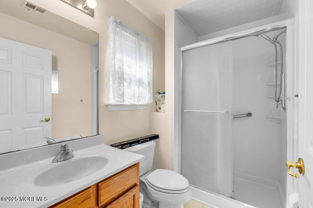 33 Meadows Lane Whiting, NJ 08759 - Photo 22 of 35 033_a7405264_459