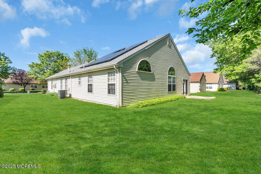 33 Meadows Lane Whiting, NJ 08759 - Photo 35 of 35 045_a7405324-1_16