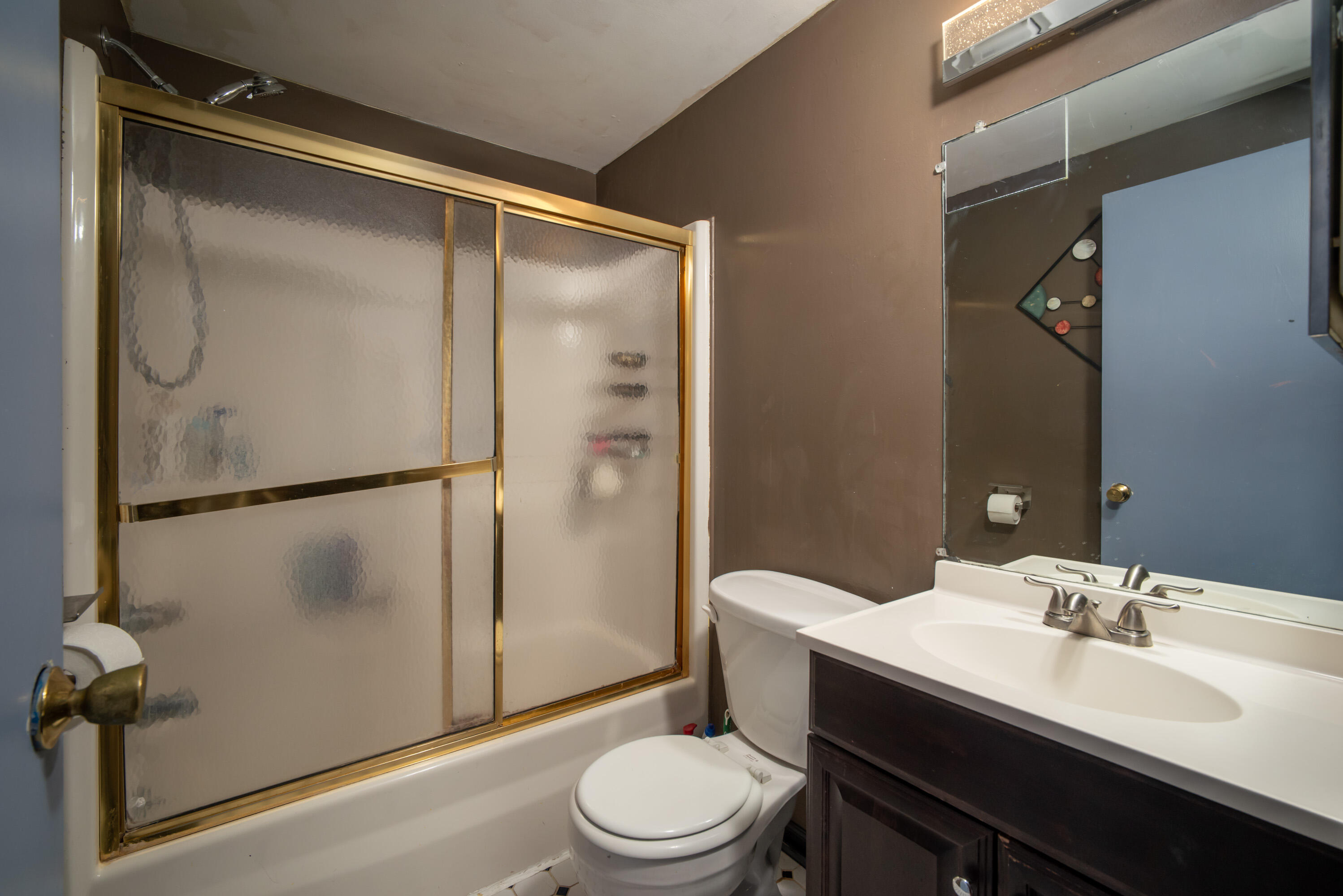 9137 Rucker Road Grosse Ile, MI 48138 - Photo 25 of 41 Full Bath Upstairs