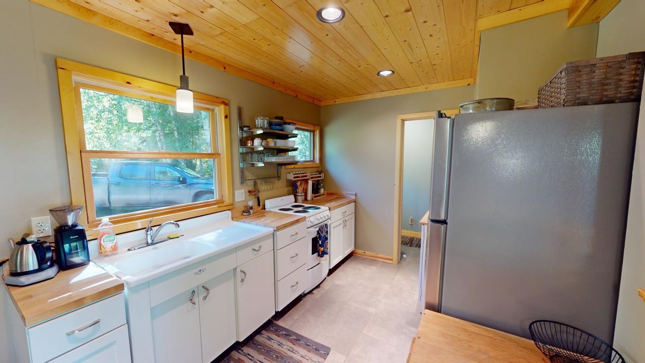 395 2 Mile Road Lutsen, MN 55612 - Photo 17 of 40