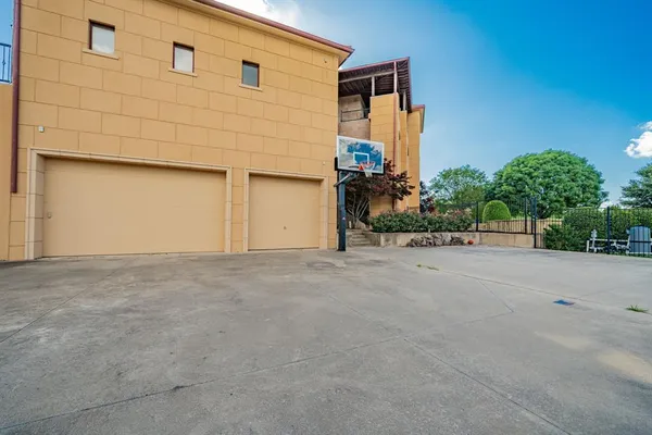 $1,800,000 | 323 Kings Court, Forney, TX 75126