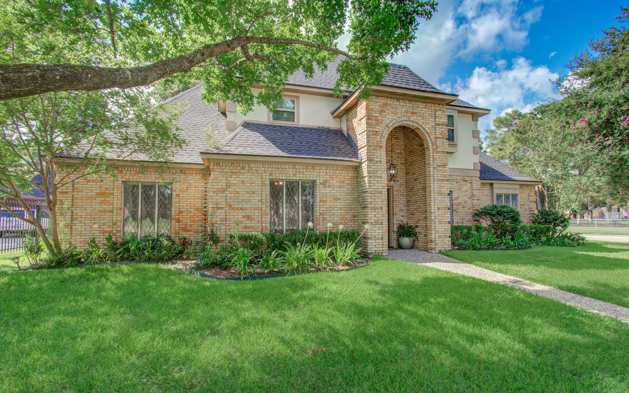 16267 Salmon Lane Spring, TX 77379 - Photo 5 of 48 front view of a house with a yard