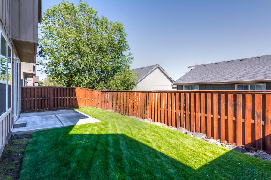 2872 Northeast Sedalia Loop Bend, OR 97701 - Photo 5 of 38 Sedalia Lp NE 2872 (5 of 40)
