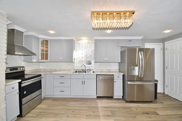 $349,900 | 85 Orchard Street, Chicopee, MA 01013