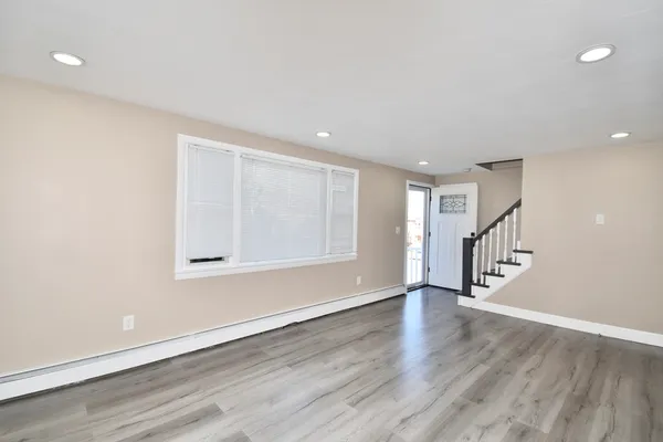 $349,900 | 85 Orchard Street, Chicopee, MA 01013