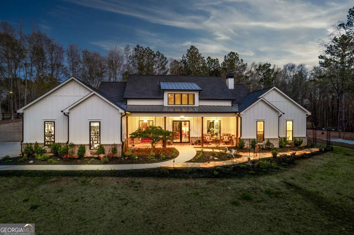 1953 Barton Bridge Road Madison, GA 30650 - Photo 1 of 78