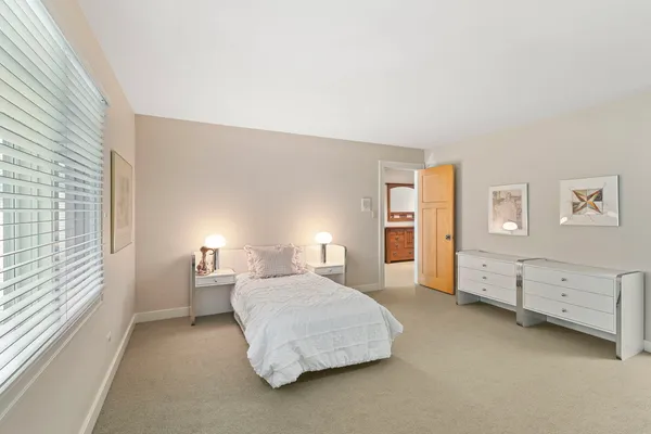 $1,399,000 | 8673 Timber Ridge Drive, Burr Ridge, IL 60527