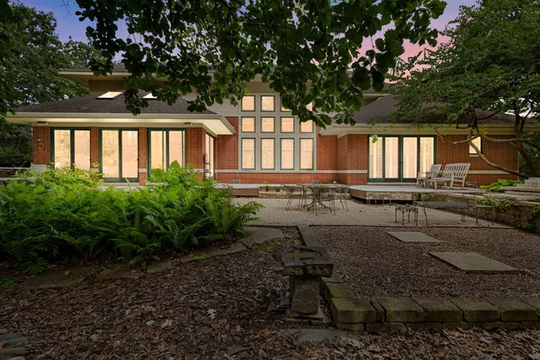 $1,399,000 | 8673 Timber Ridge Drive, Burr Ridge, IL 60527