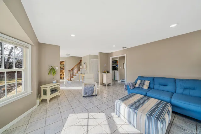 $669,900 | 3 Mt Marcy Avenue, Farmingville, NY 11738