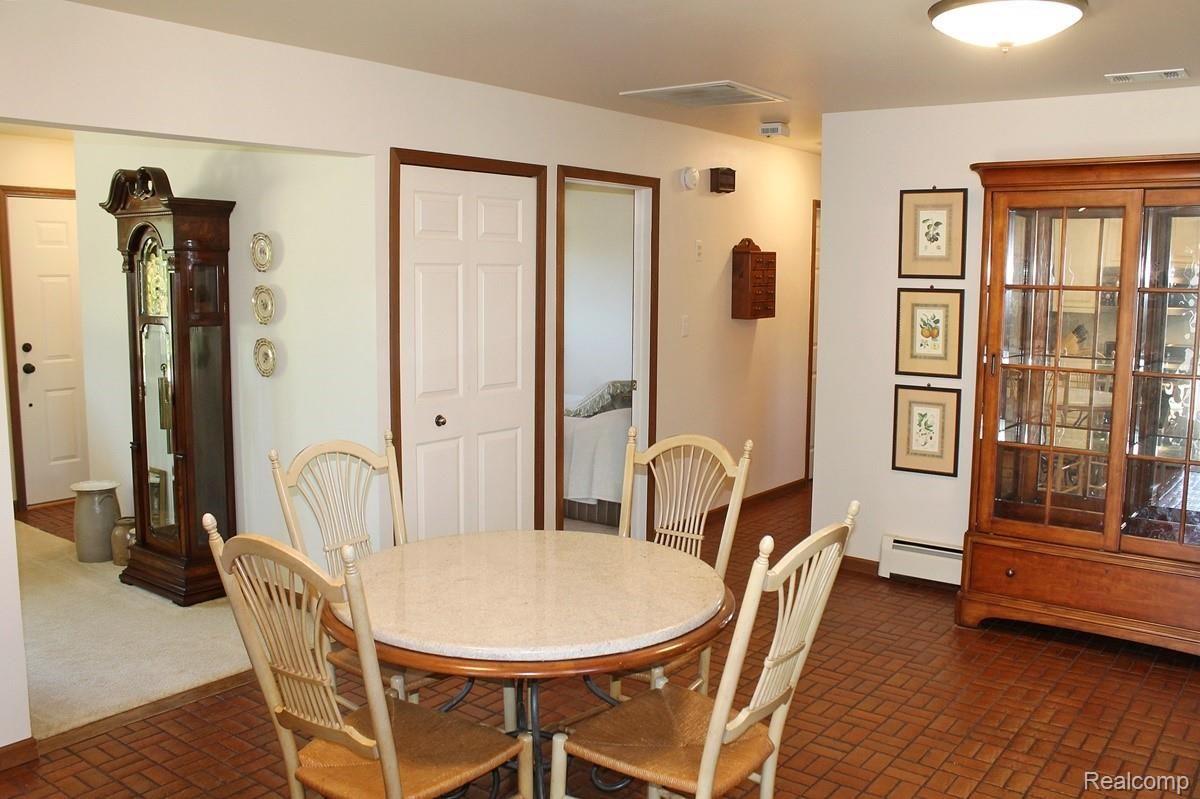 44444 Ecorse Road Belleville, MI 48111 - Photo 15 of 39 Kitchen