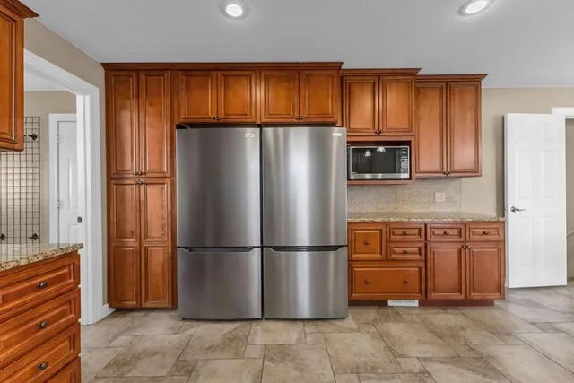 $615,000 | 2100 85th Road Northeast, St. Joseph, MO 64507