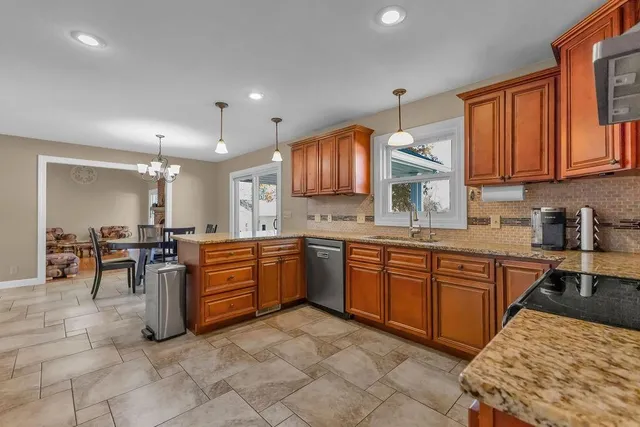 $615,000 | 2100 85th Road Northeast, St. Joseph, MO 64507