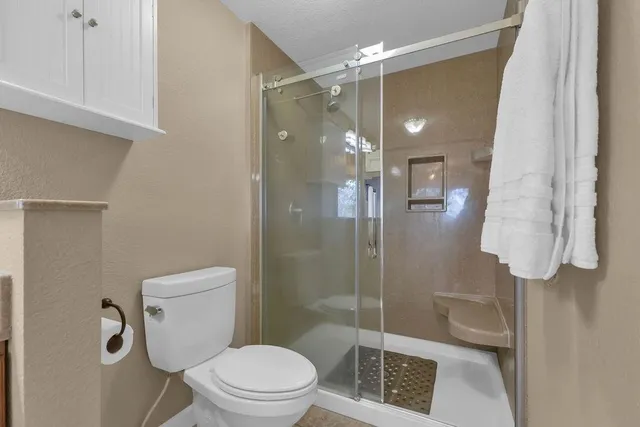 $615,000 | 2100 85th Road Northeast, St. Joseph, MO 64507