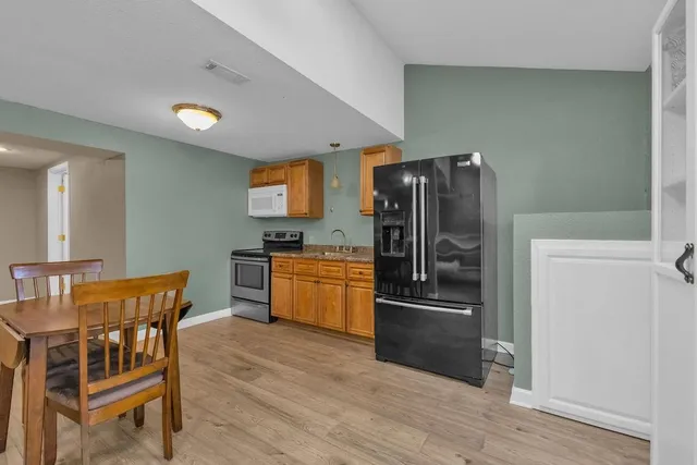 $615,000 | 2100 85th Road Northeast, St. Joseph, MO 64507