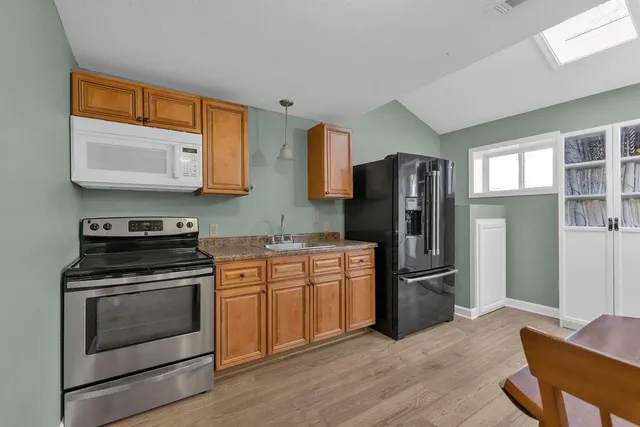 $615,000 | 2100 85th Road Northeast, St. Joseph, MO 64507