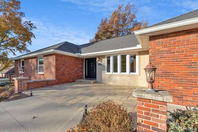 $615,000 | 2100 85th Road Northeast, St. Joseph, MO 64507