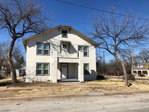 $169,000 | 502 Cottonwood Street, Coleman, TX 76834