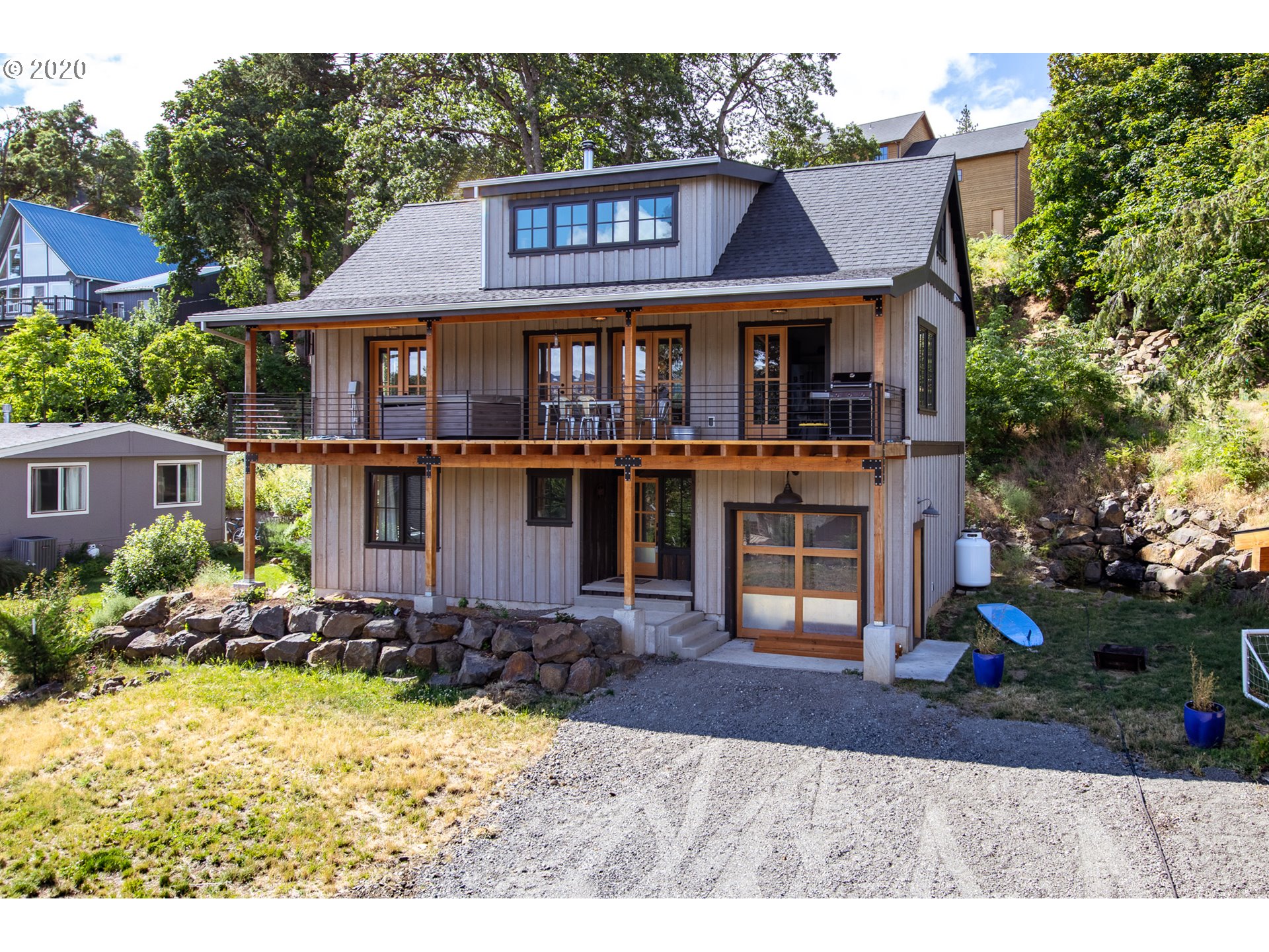 307 Center Street Mosier, OR 97040 - Photo 1 of 25 Gallery Image 1