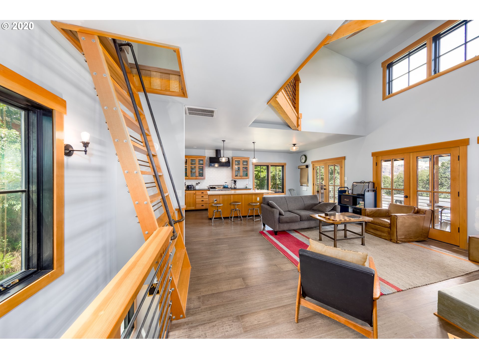 307 Center Street Mosier, OR 97040 - Photo 7 of 25 Gallery Image 7