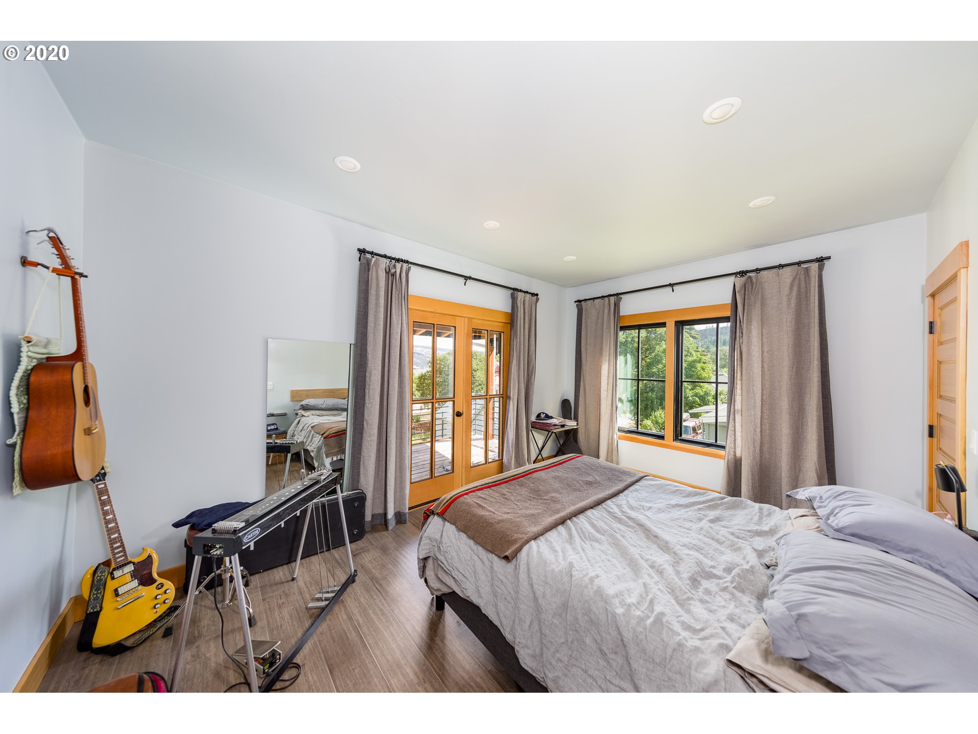 307 Center Street Mosier, OR 97040 - Photo 10 of 25 Gallery Image 10
