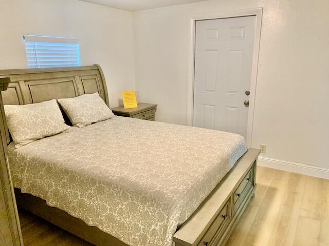 818 South Emerald Drive Key Largo, FL 33037 - Photo 20 of 44 MASTER BEDROOM..