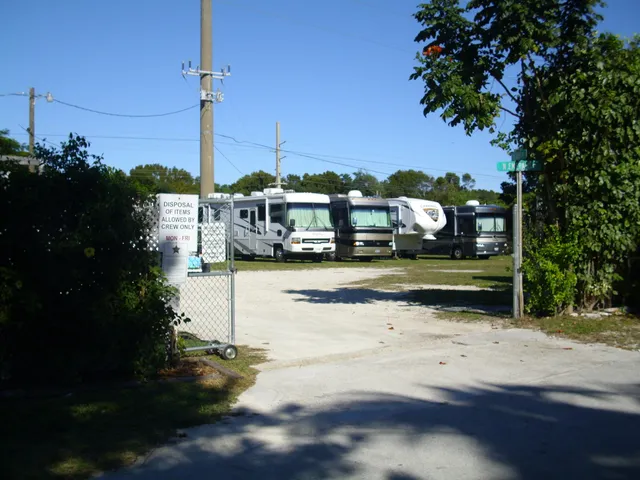 $429,000 | 818 South Emerald Drive, Key Largo, FL 33037