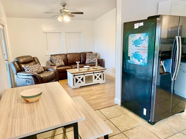 818 South Emerald Drive Key Largo, FL 33037 - Photo 7 of 44 DINING AND LIVING ROOM VIEW..