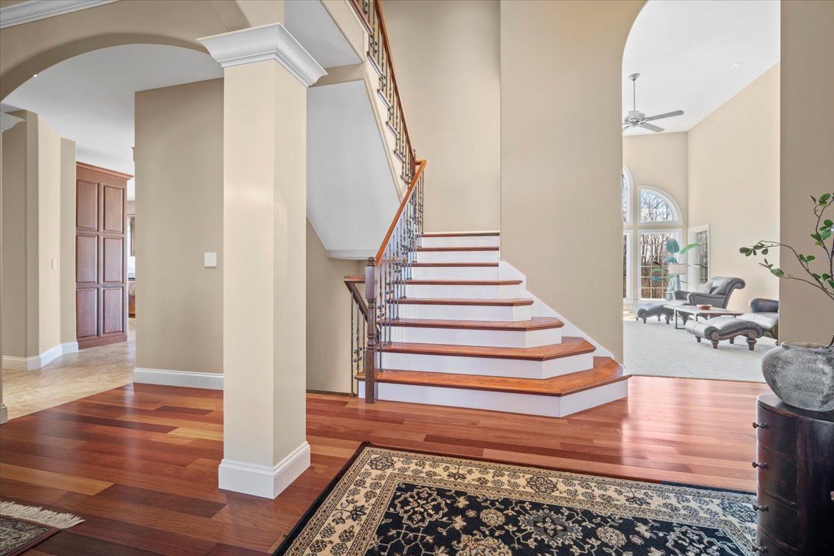 20141 Sterling Road Bloomington, IL 61705 - Photo 7 of 46 Gallery Image 7