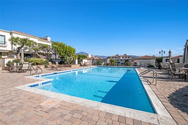 $975,000 | 27802 Paguera, Mission Viejo, CA 92692