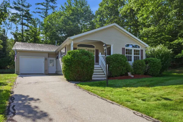 $374,900 | 21 Mill Pine Road, Sandown, NH 03873