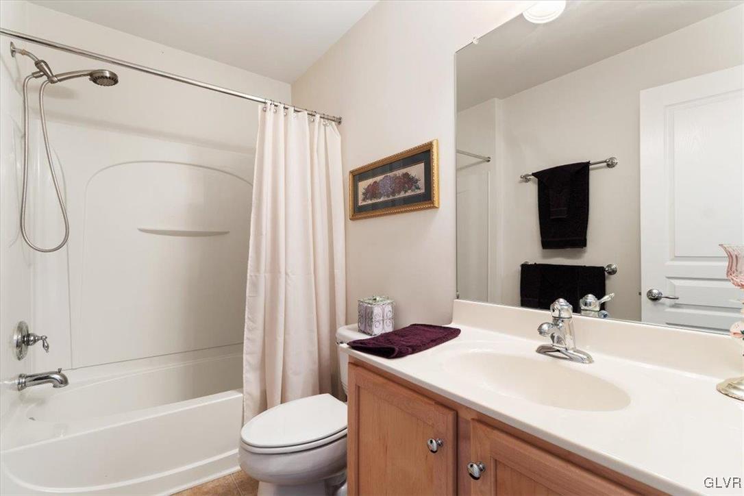 8671 Cascade Road Breinigsville, PA 18031 - Photo 26 of 32 Gallery Image 26