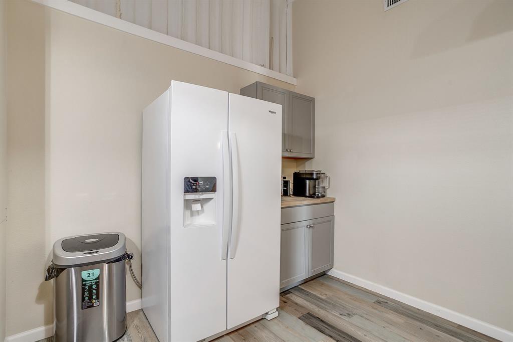 303 Gandy Street Lipan, TX 76462 - Photo 14 of 37