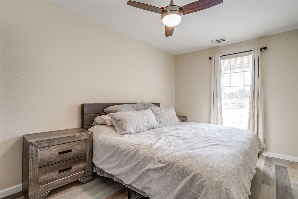 303 Gandy Street Lipan, TX 76462 - Photo 17 of 37