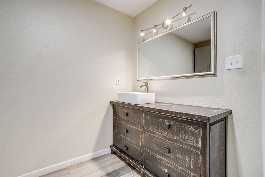 303 Gandy Street Lipan, TX 76462 - Photo 21 of 37