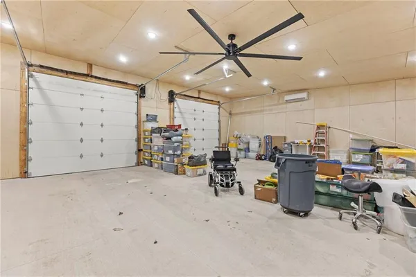 $598,000 | 1371 1300th Street, Iola, KS 66749