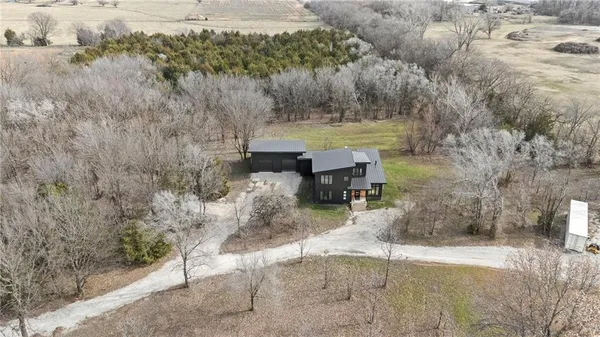 $598,000 | 1371 1300th Street, Iola, KS 66749