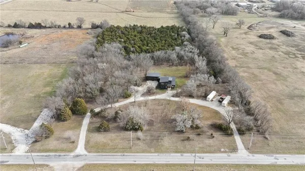 $598,000 | 1371 1300th Street, Iola, KS 66749