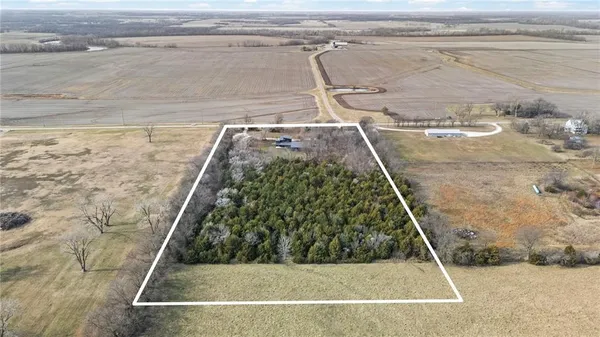 $598,000 | 1371 1300th Street, Iola, KS 66749