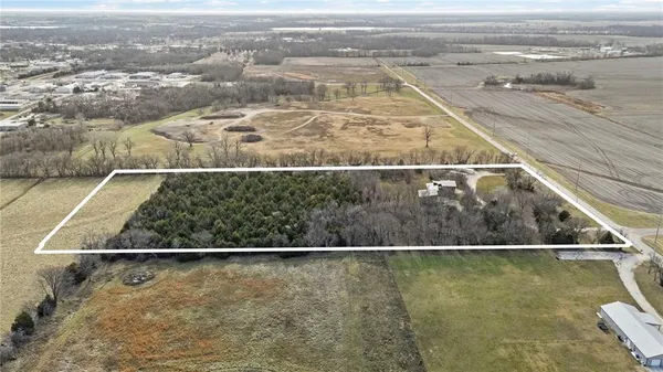 $598,000 | 1371 1300th Street, Iola, KS 66749