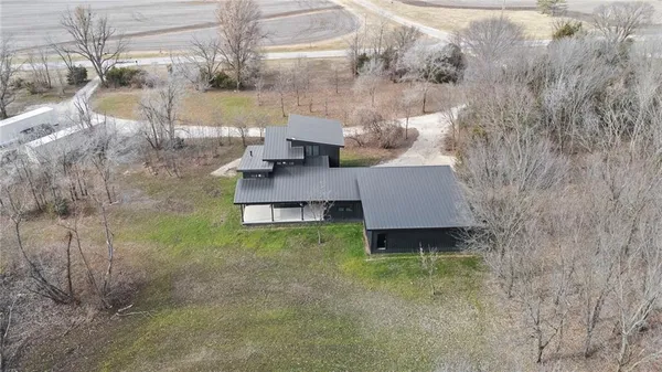 $598,000 | 1371 1300th Street, Iola, KS 66749