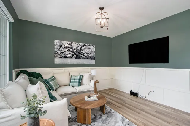 $899,000 | 6520 West Hidden Lake Circle, Richland, MI 49083