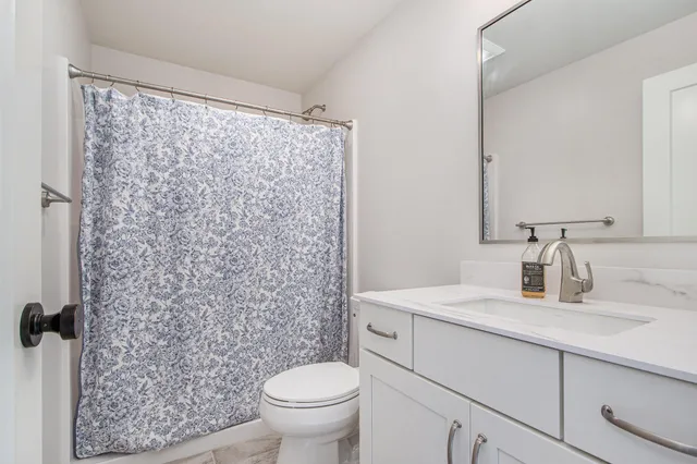 $899,000 | 6520 West Hidden Lake Circle, Richland, MI 49083